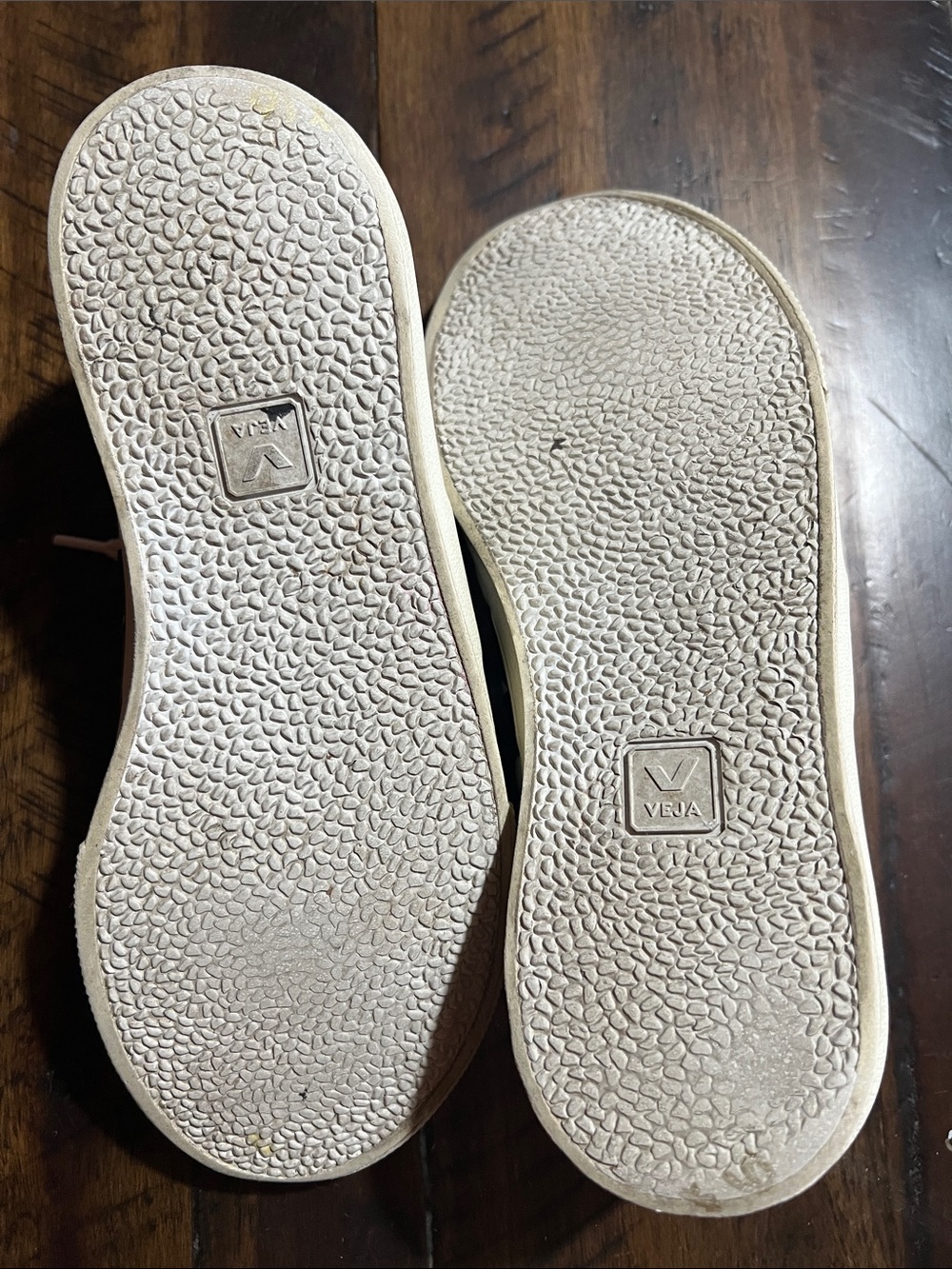 Veja White Leather Sneakers with Black V Logo Detail size 7 - Picture 9 of 15